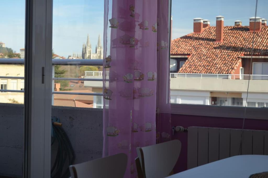 Apartamento Con Gran Terraza Y Vistas A La Catedral. Burgos Luaran gambar